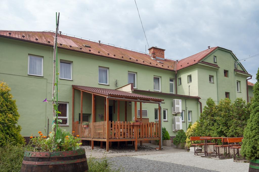 Penzion Central Zvolen Exteriör bild