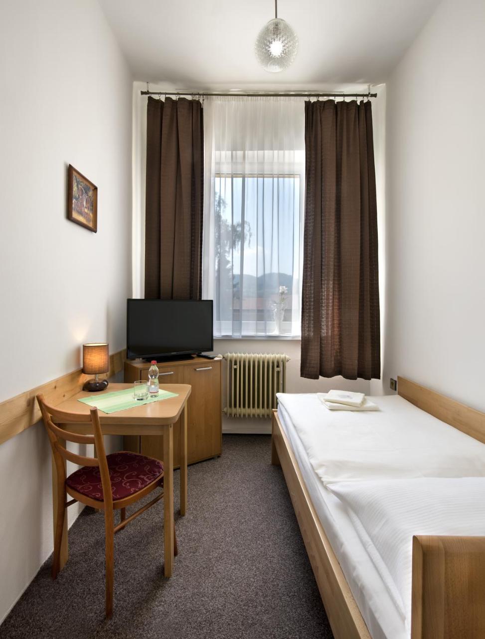 Penzion Central Zvolen Exteriör bild